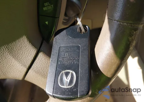 2006 Acura Rl 3.5 z USA, uszkodzony, nr VIN JH4KB16506C004003